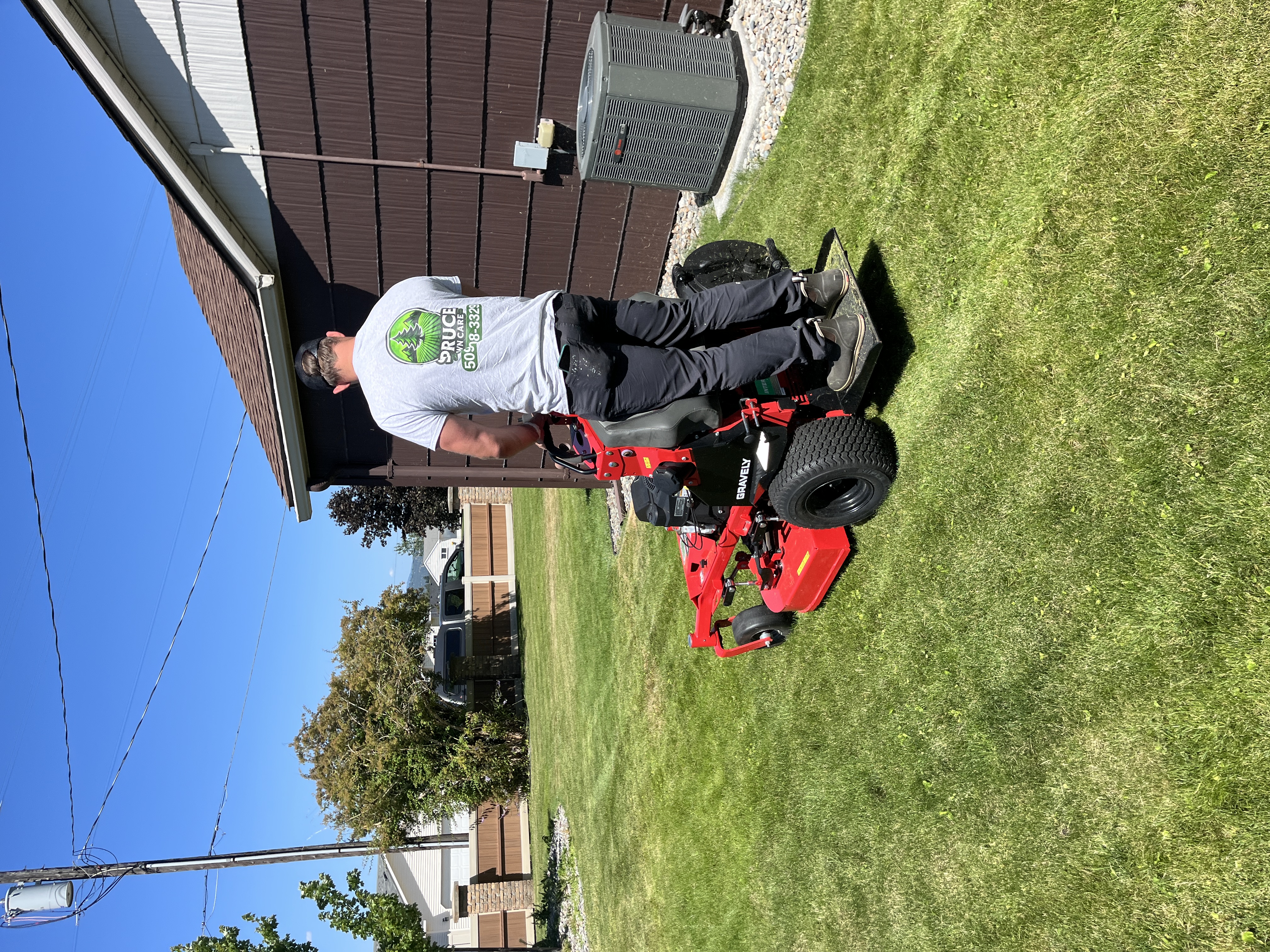 Spruce Lawn Care Gravely Pro-Stance 36 commercial mower